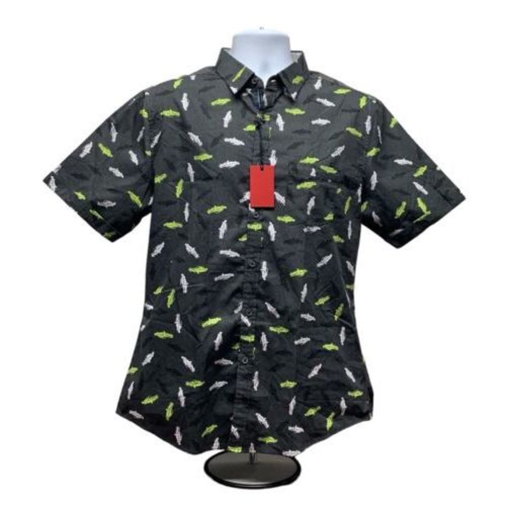 RED Brand‎ Mens Button Up Novelty Car Shirt Size Large NWT